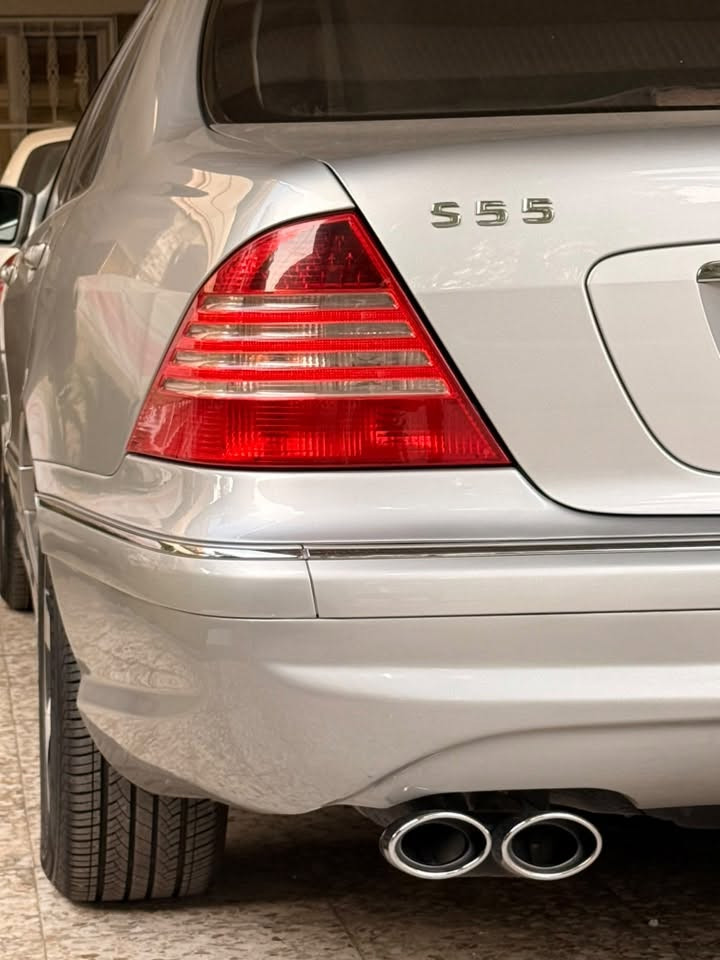 السلام عليكم
للبيع فقط

مرسيدس حجم S 500 موديل 2000 محرك V8 

سياره بلادية مال جناي ومصروف عليها 

محرك وكير مكفولات من اي شي  

صدر امامي وخلفي كله جديد وچوبلسات صعود ونزول

تخم تاير + ويل جديد وباتري جديد  

غرفتها كلش جديدة بدون زلغ او فطر

بردة خلفية، سلايد، كشنات امامي كهرباء وخزن وتدفئة

سيارة وارد يابان مكفوله من الضرر والخياس والحادث 

بيها صبغ كم قطعة وباقي القطع عالبلاد ابيع مصبوغة عام

السعر 128$ وبي مجال للشراي 

السيارة جاهزة من كل النواحي ونظيفة جداً ومتحتاج اي مصرف 

العنوان بغداد الكرخ

للاستفسار 

***********

اتصال + واتس
