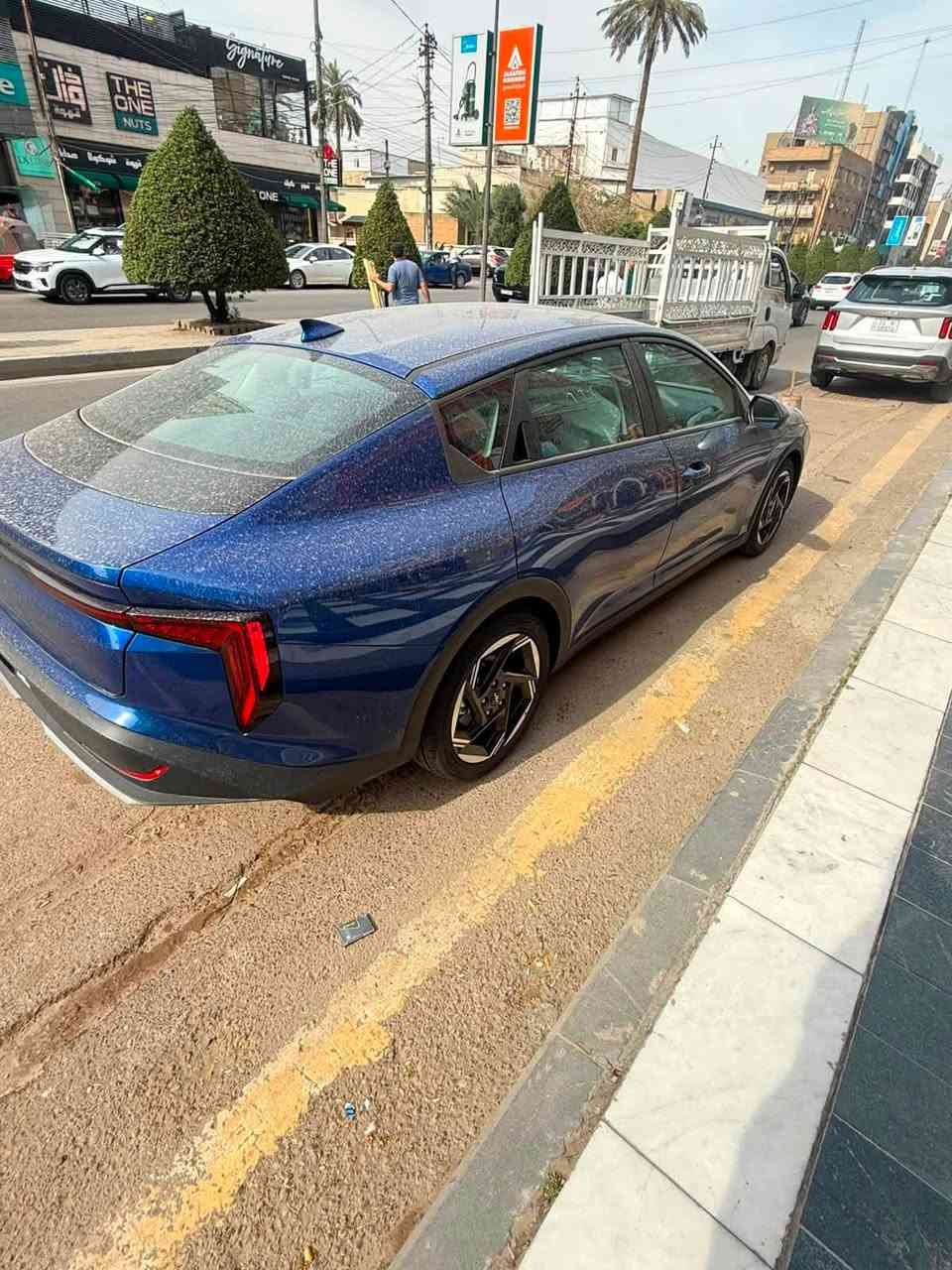 للبيع كيا K4 موديل2025 وارد أمريكي حادث بسيط كلش السيارة بحالة الوكالة 
استخدام شخصي ماشيه 2500 كيلو متر 
رقم بغداد باسمي 
محرك ٢٠٠٠ دوش 
للاستفسار ***********
عنواني العامرية شارع المنظمة
