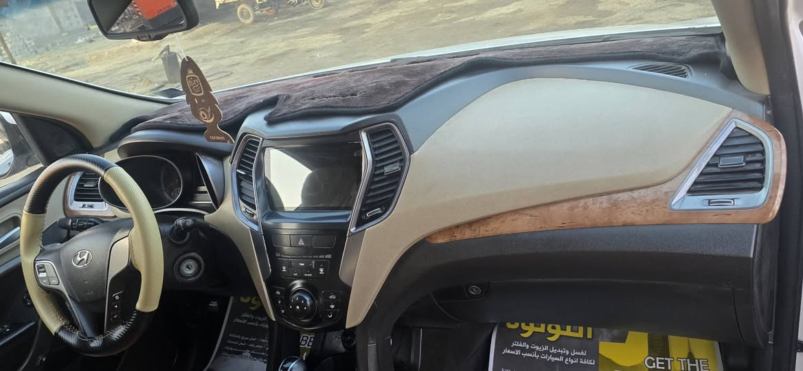 سياره سنتافي خليجي موديل ٢٠١٤ مكينه ٤ سنلدر شرط مامفتوح ابلادي كير ومكينه شرط مامفتوح رقم نكليزي بسمي سنويه ٢٠٣١ تبريد بيه فوول  بس باب مبدل بيه ماشيه ١٦٠ 
السياره بسمي مداور ثاني يوم 
السعر ١٣٥
الاتصال ع الرقم 
***********
