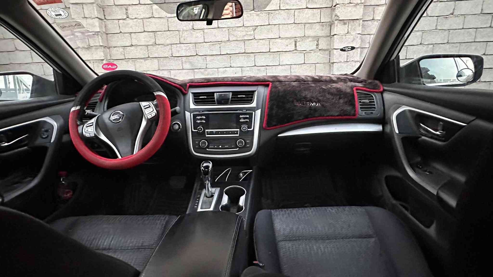 نيسان التيما ALTIMA
موديل 2017 ( كلين)
فئة +SV
بصمتين +تشغيل عن بعد
تدفئه كشنات + كشن كهربائي
كاميرا 
تبريد قطعتين 
سقف بانوراما
رادارت

مكان السيارة  ديالى _بعقوبة
***********
