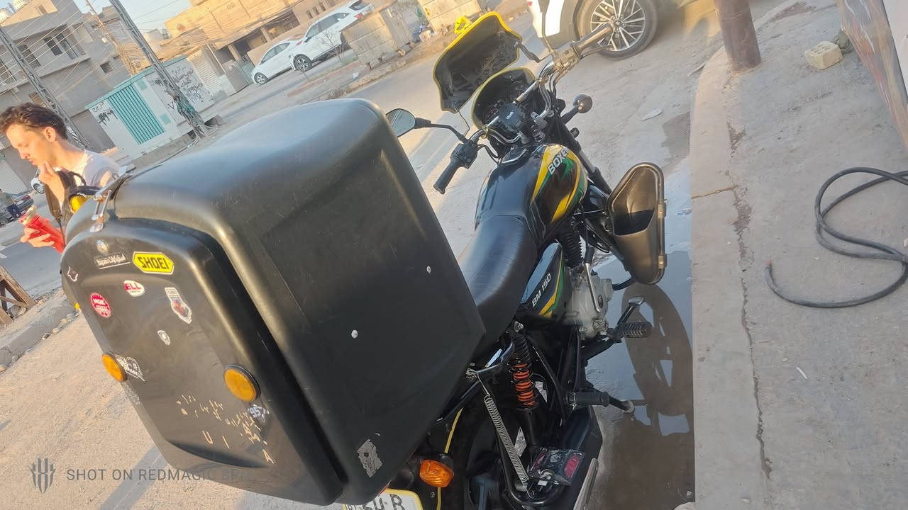 سلام عليكم دراجه بوكسر  موديل 2024  طابه 2025 البيع رقم عشرين دياله تحويل نفس اليوم مكاني محموديه  دراجه مكفوله من كلشي تجي وشوف بعينك شراي يتصل علا رقم خاص ***********
