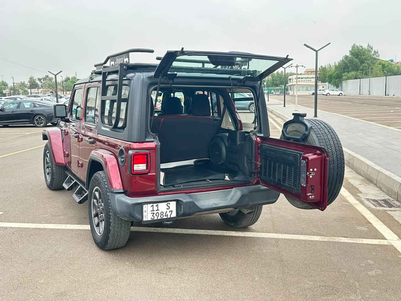 🔥 جيب رانكلر موديل 2021 — وارد أمريكي 🔥

🚙 سيارة جاهزة عالأخير وبحالة ممتازة
✨ ماشية 31 ألف فقط
✅ كلها عَـ وضع الشركة
🇺🇸 تزويد أمريكي ومواصفاتها معروفة
💯 سيارة مرتبة وما بيها نقص

📍 المكان: الغزالية

💰 السعر: 235 ورقة

📞 ***********
