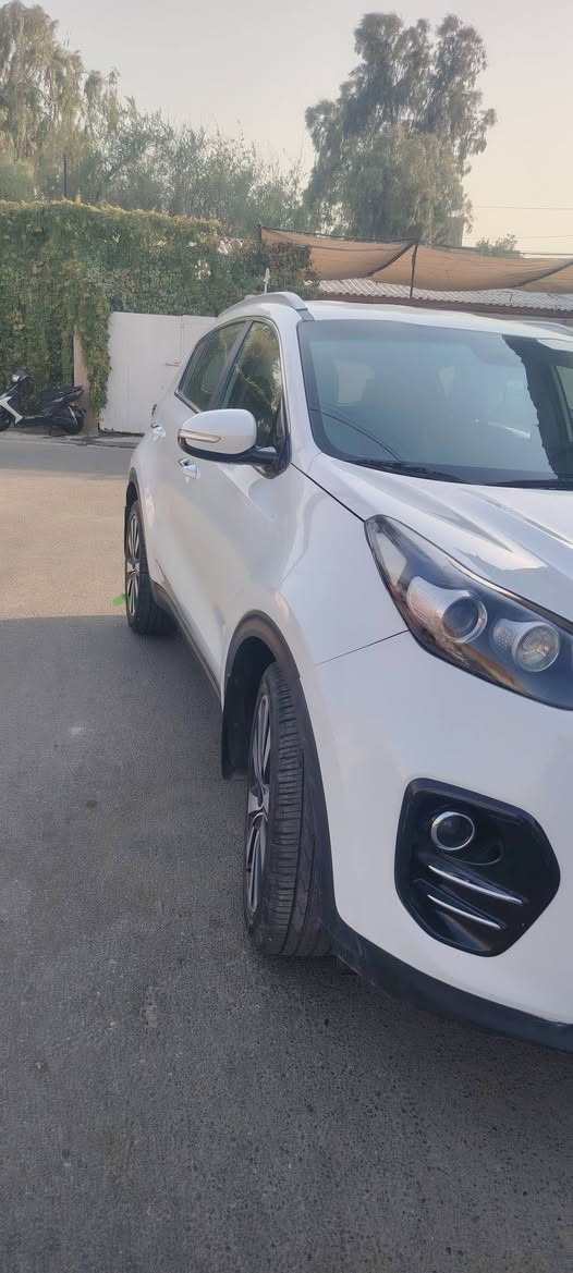 سبورتج خليجي محرك ٢٠٠٠ دوش مكفوله بس بارد بصيط بالباب ودعاميه تكحيل بغداد ١٦٥ومجال بصيط تحكم ستيرين كامره دواره تبيرد ثلاجه بغداد البياع الرساله الاولئ***********
