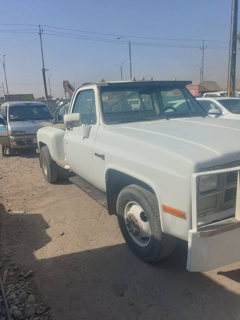 كرينGMCللبيع بدون اي ضرر مكينه 8سلندر كير توماتيك سياره كلها شرط مصبوغة حزام جماليه شرط بدون معجون سياره نضيفه حيل بلحقيقه احلى من الصور شراي خابر هذا الرقم ***********  خاص ما اجاوب
