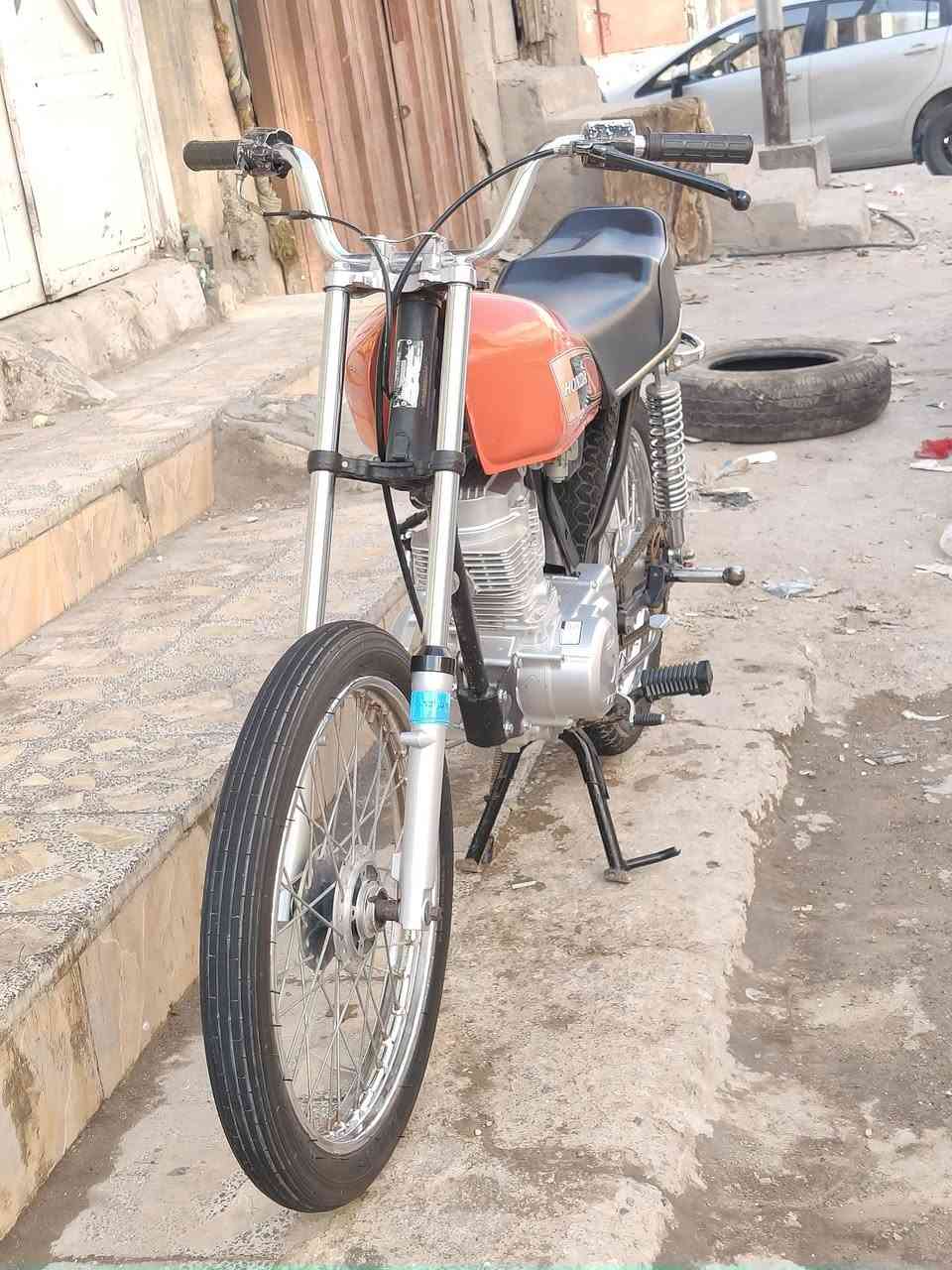 السلام عليكم دراجه نامه  كلك تعميره 25 برغي ما مفتوح بيهه 650 وبيهه مجال قليل كلش ***********
