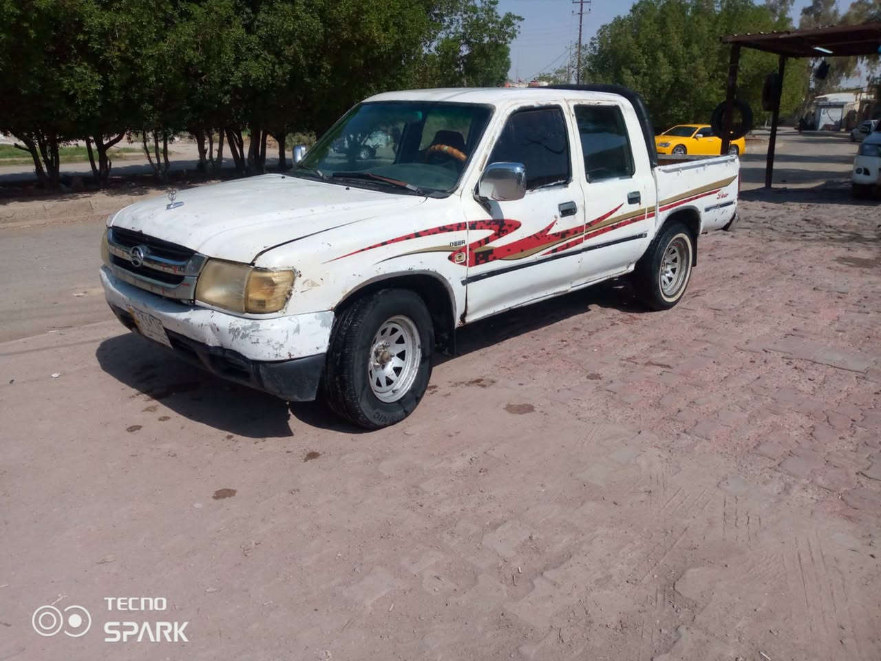 سلام عليكم بيع مستعجل 
للبيع دير مديل 2006 محرك كير شاصي مكفولات رقم واصط الماني 
 تحويل ثاني يوم كهربايات شقاله سياره جاهزه تخم تاير حداديه جديده 
  مال جناي جاهزه 
سعر 22وبيها مجال 
تصل ***********
مكاني سماوى قضاء الخضر

نص مكتوب في الصور:
- TECNO SPARK