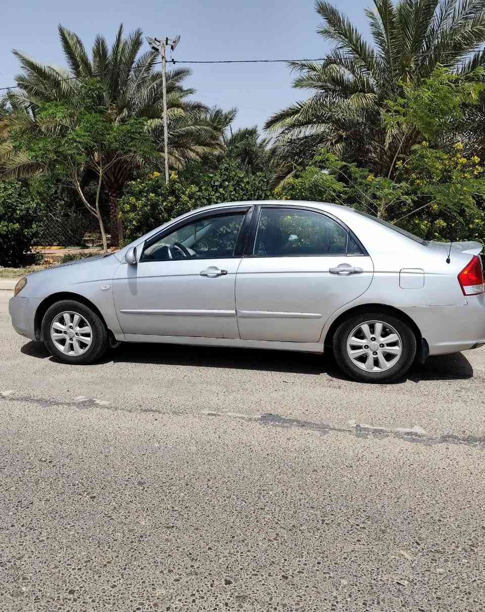السلام عليكم
سيراتو 2009 خليجي رقم كربلاء انكليزي بسمي
كير محرك شادهم جدد سياره جاهزه فتحة سقف سنتر لوك مصبوغه جماليه رش خارج فقط بدون داخل صورها قبل لتنصبغ بالمنشور مكان كربلاء السعر 78 وبيها مجال
ترهم مراوس  ***********
