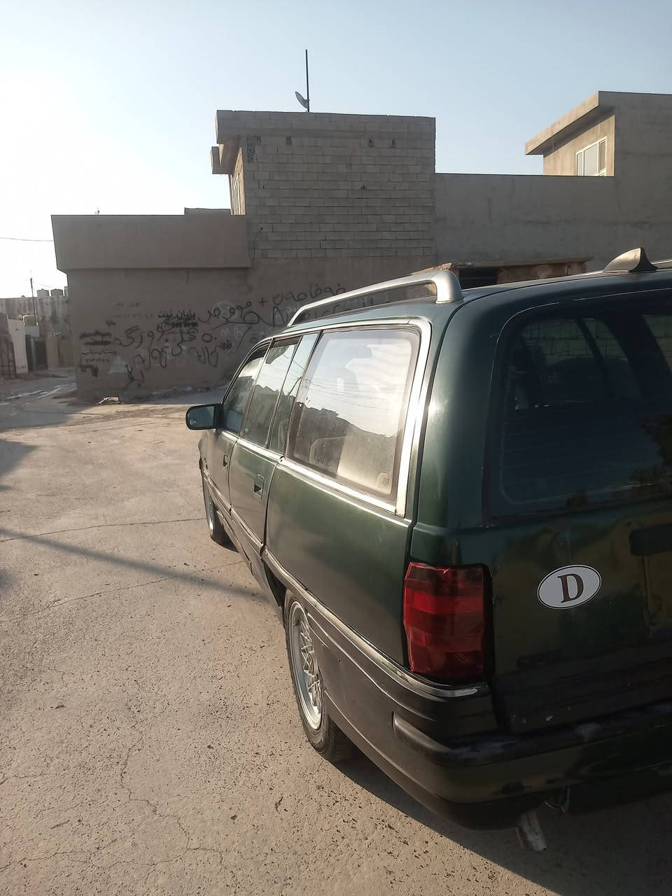 اوميكا البيع موديل 1991 كير اوتوماتيك كير ومكينة بل شرط مشروع وطني تحويل رقم كركوك دفتر بانزين موجود سعر 25 الاتصال ***********
