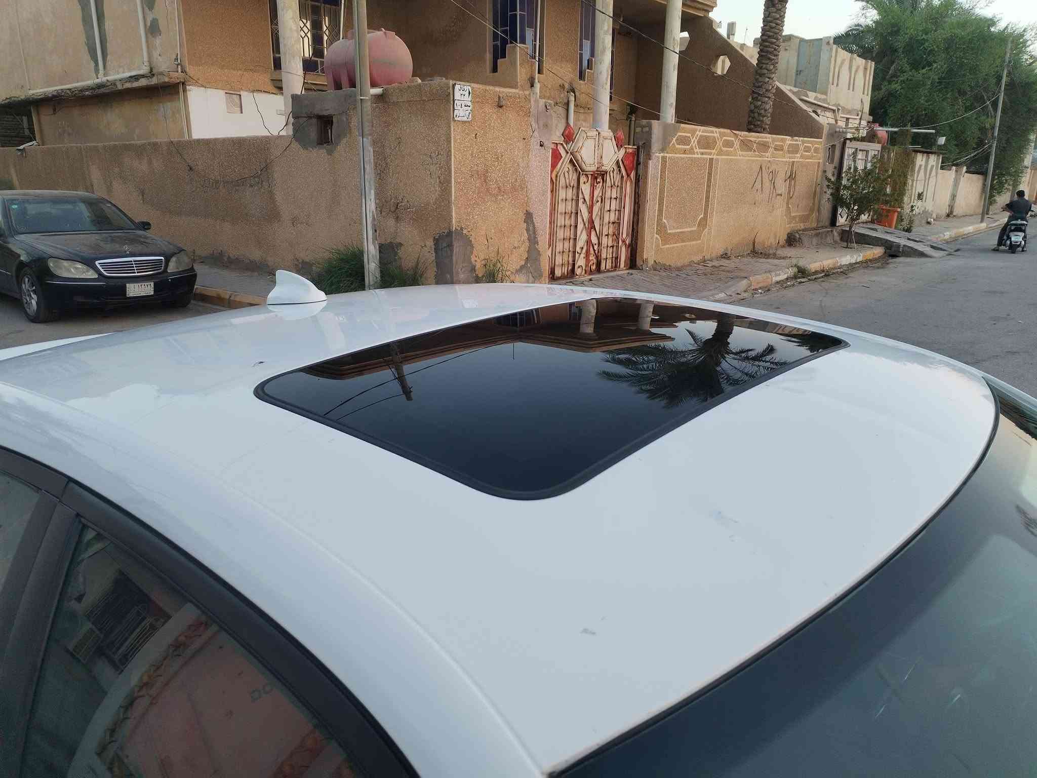 جاجر موديل 18 اصل 15 سعر ١٢٥ وبيه مجال مرقمه بغداد المشتري يريد وكاله عامه من المالك حاضر سياره فول موصفات حادث جاملغ خلفي بدون عابر مكينه وكير وحداديه جاهزه مكانه بل رميثه *********** //***********
