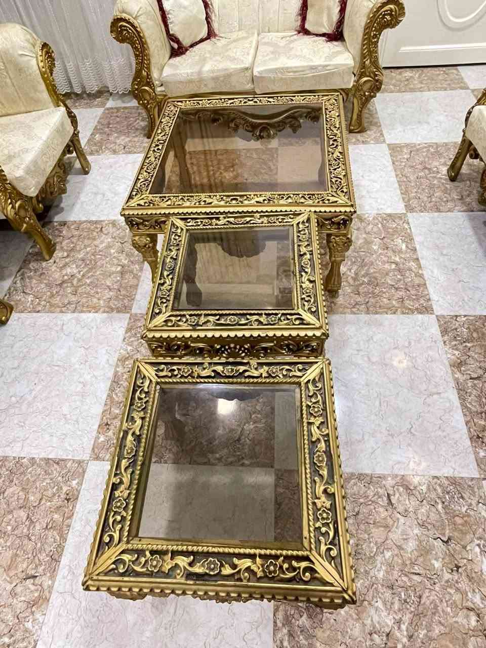 خانە قین
کلاسیک 10نە فە ری زۆر پاکو بیعە یبە تە پلە یشی لە کە لە
ژ.م ***********
تۆی بە ریزیش هە رجیت هەیە بۆم بنیرە بۆت دە فرۆشم
