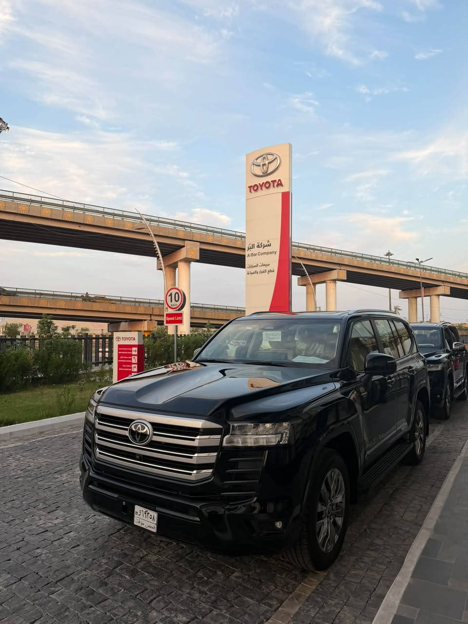 لاندكروزر GXR بلاك ادشن تون تيربو ضمان تويوتا عراق, للأستفسار ***********
