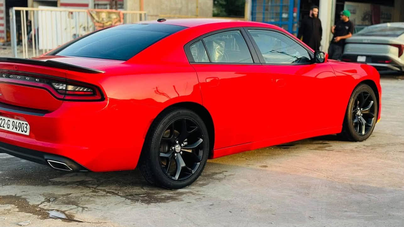 جارجر 2022 sxt
السيارة جاهزة علا وضع الشركة صور الحادث بل منشور  مابيهة بس هاذ الحادث مابيه اي نقص 

المسافة المقطوعة 45m

السعر : 235

رقم الهاتف: ***********

— في ‏بغداد‏.

نص مكتوب في الصور:
- 5 / 12 1:1
- 6 / 12