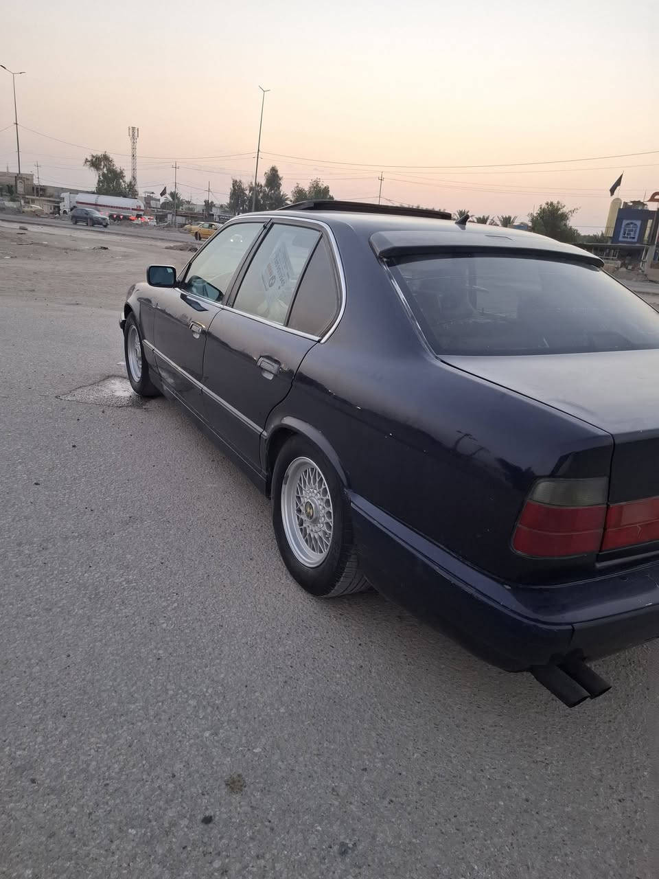 بي ام 520 اصل  موديل 93 وارد ياباني
رقم أربيل 
مكينه صقر 28
 كفاله بدون ضربه صبغ جماليه
 مكينه كفاله  وكير بي خلل ابيع كير ينزل من السعر 
 تبريد ثلج 
داخل نظيف
شرط التحويل
 السعر 50
مكان السياره بابل المسيب

 ***********
