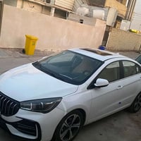 شيري اريزو ٥ فول مواصفات رقم واسط بحاله الضمان دهن فلاتر كله من الشركه...