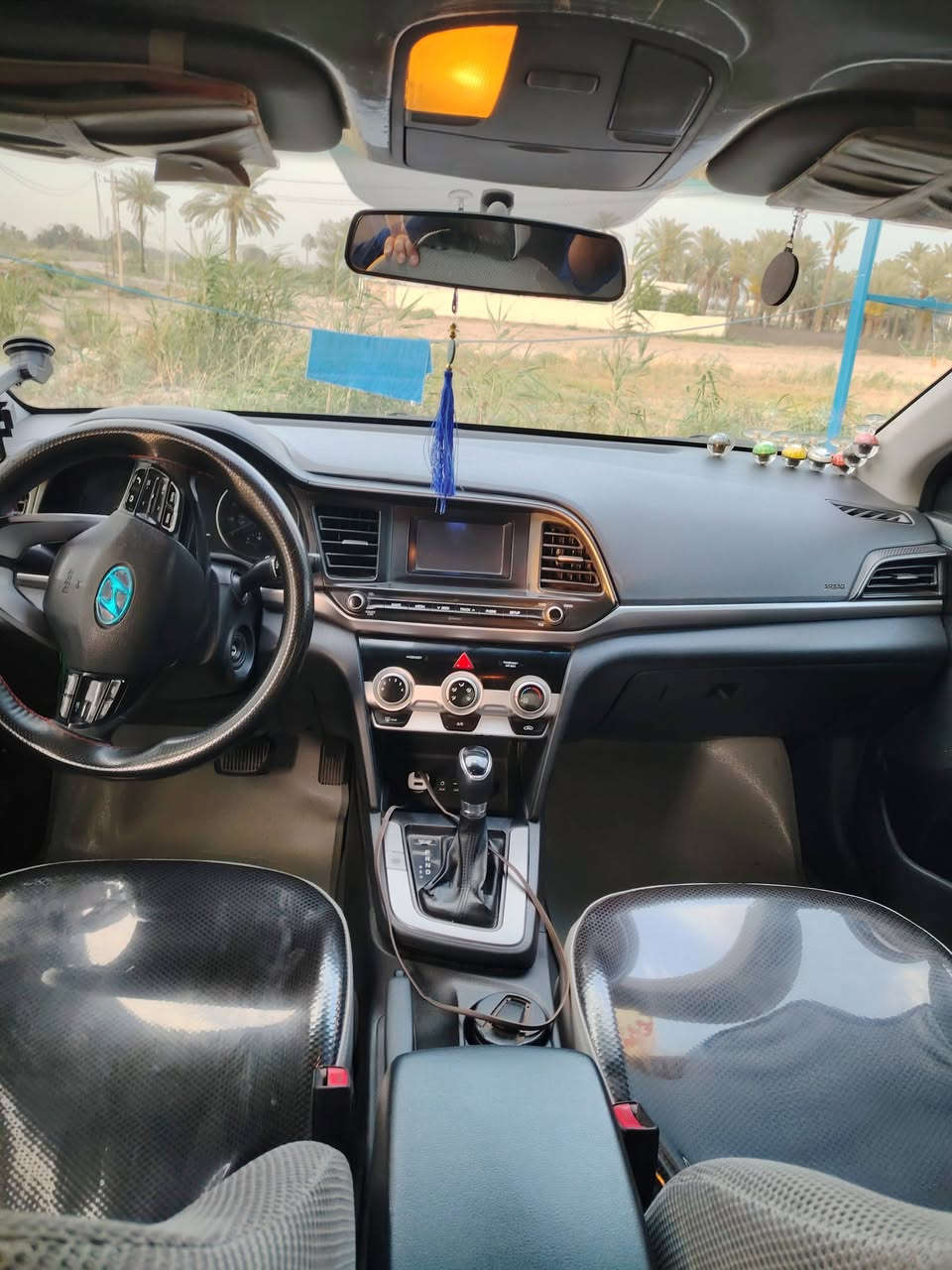 عليكم الانترا موديل 2019 رقم بغداد انكليزي  السياره نص فول  جاهزه تخم تاير تبريد صدر مكينه كير هيئه غرامات مصفره  تحويل مباشر باسمي سنويه 2031 السونار معه المنشور شوف واقتنع وخابر سعره 128$ وبيه مجال قليل  عنواني بابل جبله ***********
