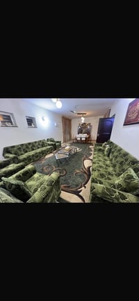 تخم للبيع 12 مقعد  بغداد شارع حيفا  07740510798