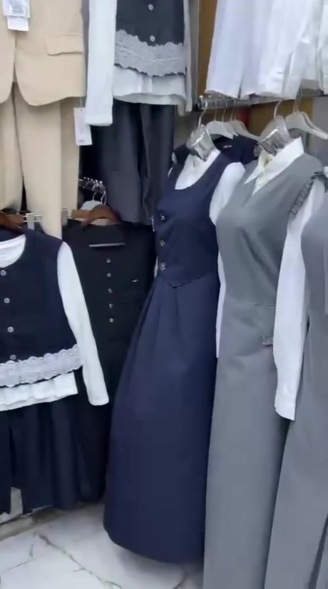 يسعد مسائكم بالخير زبائنا الكرام 🌷🌷
من ازياء علاء للألبسه النسائية عرض الصداري المدرسي 
والقميص عرض ناااار💃💃💃💃
اي صدرية بسعر ٢٥ واي قميص بسعر ١٠
للحجز مراسله البيج او واتساب ***********
توجد خدمه توصيل داخل القضاء وجميع محافظات العراق
