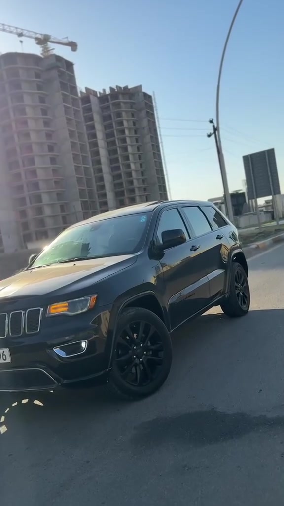 السلام عليكم جيب كرائد شيروكي موديل 2018بسمي سونار داخل المنشور مكينه 3.600كير تبريد حداديه تخم تاير مكفول ومكفوله من الدواخل بيع ومراوس السعر 165 مكان السياره بابل مركز المدينه ***********
