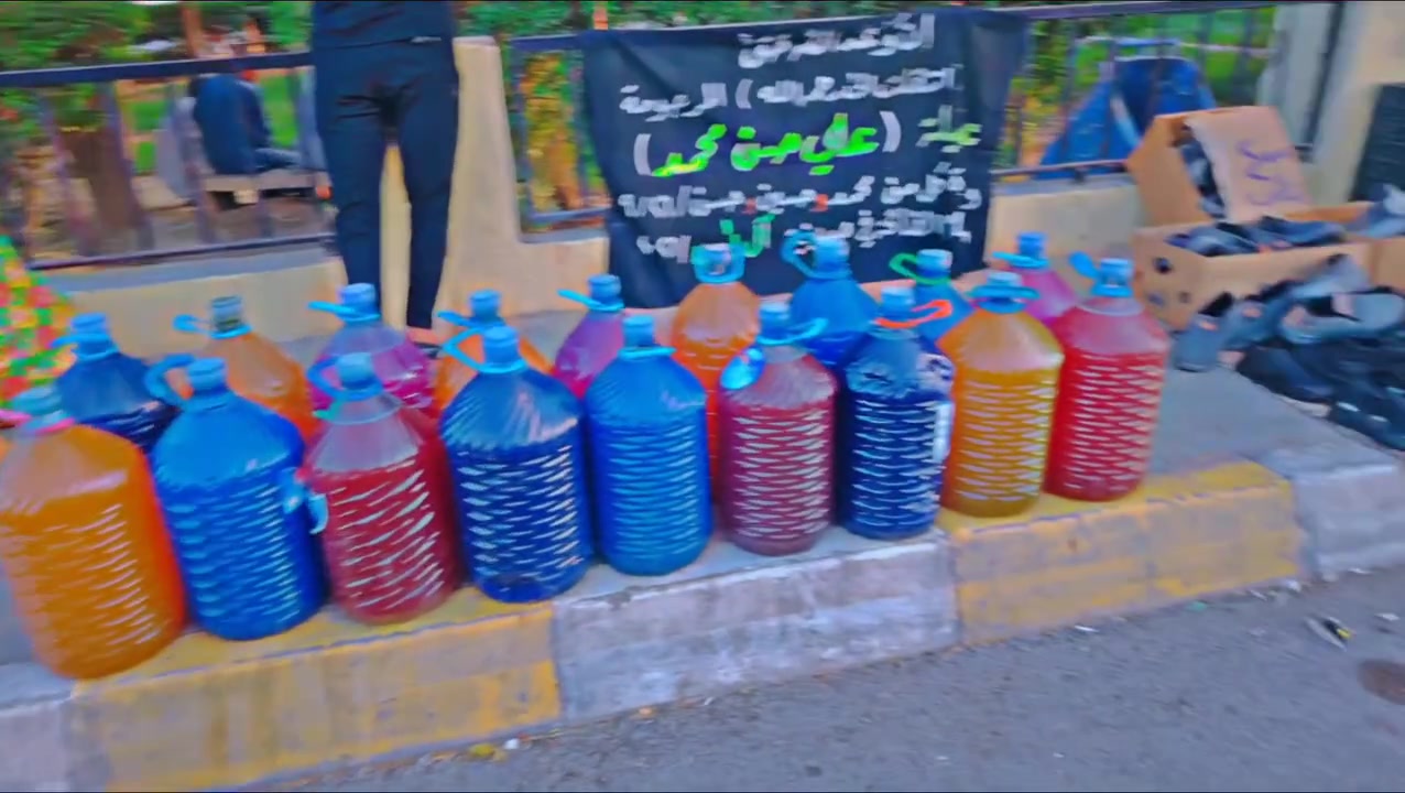 #يوميا يم الفلكه 
زاهي جوكر ملابس ومواعين
قاروره 17 لتر ب8 الاف
بي 5 الوان وكل لون ريحه مختلفه
برتقالي ريحة البرتقال 
بنفسجي واحمر ريحة ورد جوري
اصفر ريحة ليمون
ازرك ريحة البخور
للاستفسار الاتصال ع الرقم
***********
