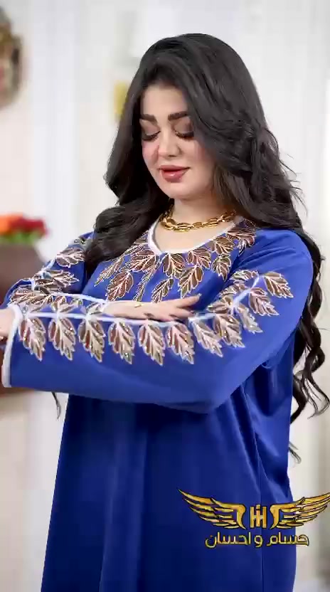 ملابس • بدون تفاصيل