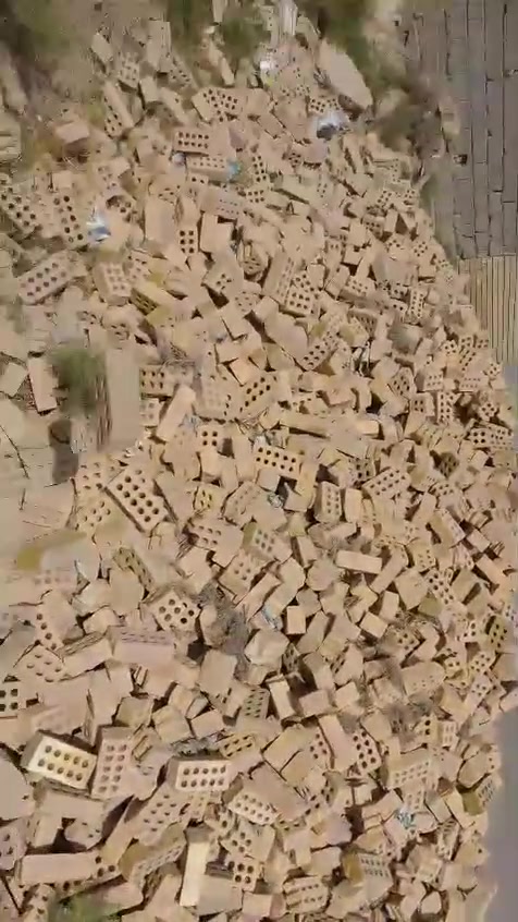 السلام عليكم ورحمه الله وبركاته طابوك درجة اولى 
عامر وتليثي و نسبه النصوص قليل بيهن 
سبع دبلات 7 السعر المجموع 
2500 ابيع شلع العنوان الزعفرانية اربع شوارع 
قرب مول كرارة 
***********
