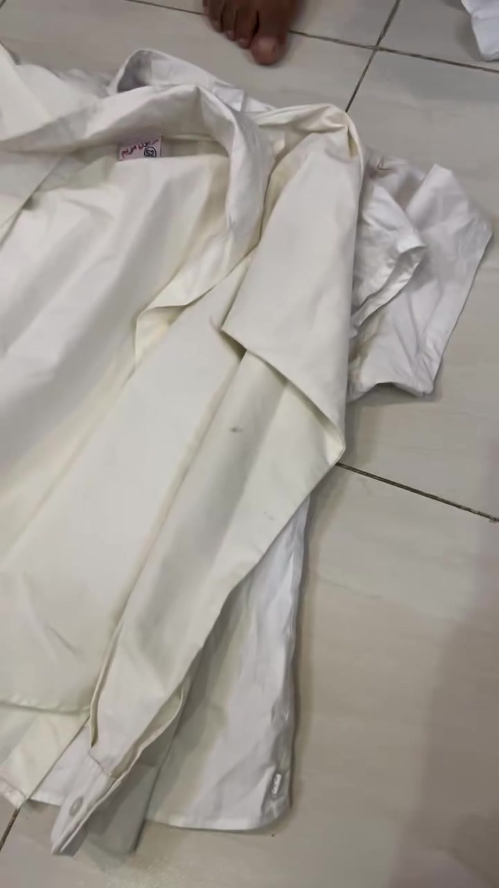 عنوان حي بابل فرع جوزات ***********
تصفية ع مدرسي كلة صدرية وقميص ب5 وجنط ع 7و6
