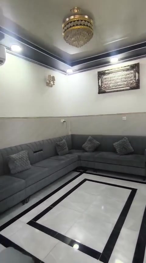 سلام عليكم دار للبيع حي هرمات الثانيه قرب محطه الكهرباء طابق نص مساحه ١٠٠ واجه ٥ عمق ٢٠ يتكون الدار من ٣ غرف نوم هول استقبال مشتملات
عروض مكتب المشهداني للمقاولات الشرافيات الهندسه 
نستقبل جميع العروض ايمن ايسر 
للاستفسار الاتصال علا الأرقام 
***********
***********
سلام عليكم دار للبيع حي هرمات الثانيه قرب محطه الكهرباء طابق نص مساحه ١٠٠ واجه ٥ عمق ٢٠ يتكون الدار من ٣ غرف نوم هول استقبال مشتملات
