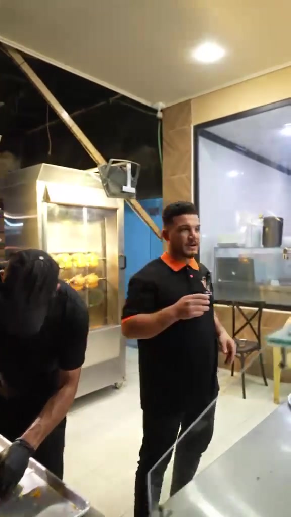 ❤️ آراء زبائننا بعد تجربة مطعم Top Food ❤️

تجربتكم هي أكبر دليل على شغلنا، وكلامكم الحلو هو دافعنا حتى نستمر ونقدم لكم الأفضل دائماً 😍🔥

شكراً لكل زبون شاركنا رأيه وتجربته ويانا 🙏❤️

🔥 لدوخ ولتحتار… علي محمد أفضل اختيار 🔥
