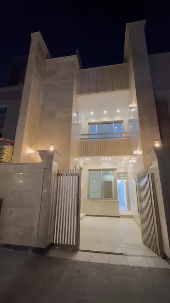 دار للبيع زيونه محله ٧١٠
 150 متر واجهه 5 نزاله 30 
يحتوي على 4 غرف نوم وكراج ومدخلين وصاله ومطبخ وغرفه ارضيه
سعر مناسب وبي مجال 
واتساب /***********

