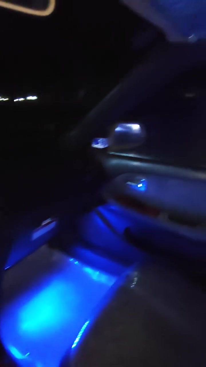 سلام عليكم كورولا موديل 92 مقفوله من الضربه والكاص سياره نظيفه وحلوه +رقم نجف محرك 1800 + ***********
