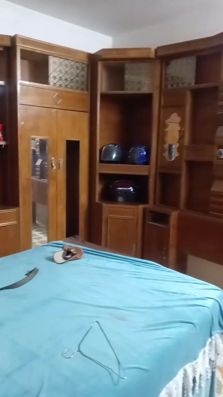 قرفت خشاب للبيع جديده تعتاز ترتيب بصي *********** ***********
