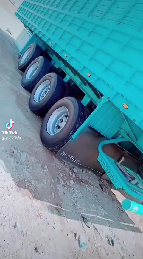 السلام عليكم عربانه للبيع  حداديه ***********
