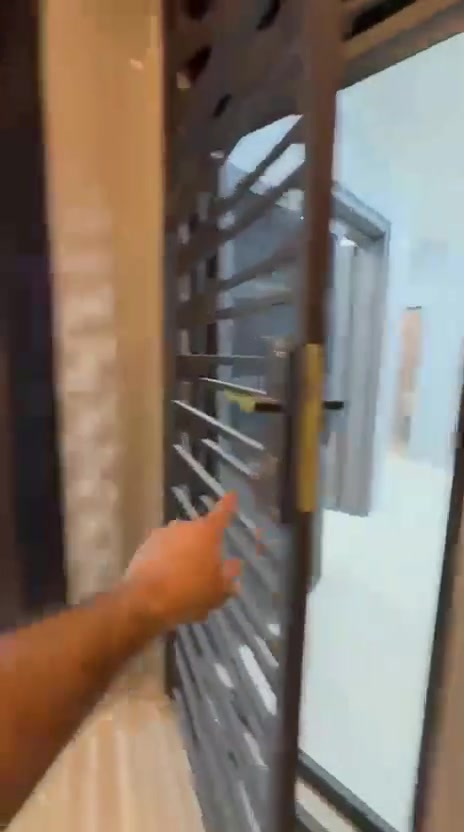 مشتمل للايجار Vip زيرور يحتوي( على ٢ غرف ) (يرهم ٣ نوم)  في حال غرفه فوك تنقطع وهول ومطبخ وخدمات سبع ابكار قرب من الخدمي ( ايجاره ٦٥٠ ألف ) للاستفسار *********** واتساب فقط
