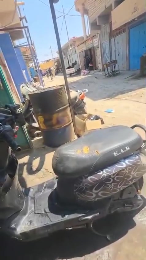 سلام عليكم دراجه شغاله نكرا سلف كامله بس بيهه قبق مال كفر طايح بيع ومراوس ب350بيهه مجال 
سوق الشيوخ ***********
