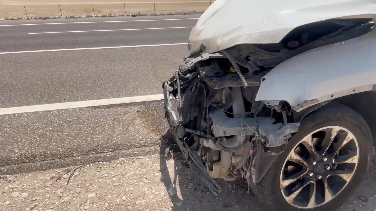 جيب موديل 12 حادث بجم وضرر جهة السائق البقيه سليم 
مكان السياره البصره 
***********
