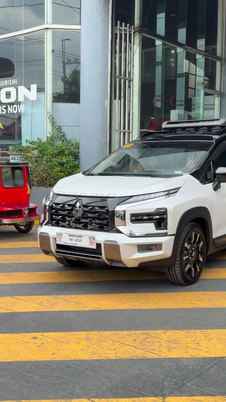 2026 Mitsubishi Xpander Cross Automatic Quartz White Pearl 🔥 #Mitsubishi #Xpander #2026Xpander #xpandercross #QuartzWhitePearl  #MitsubishiSanPablo
