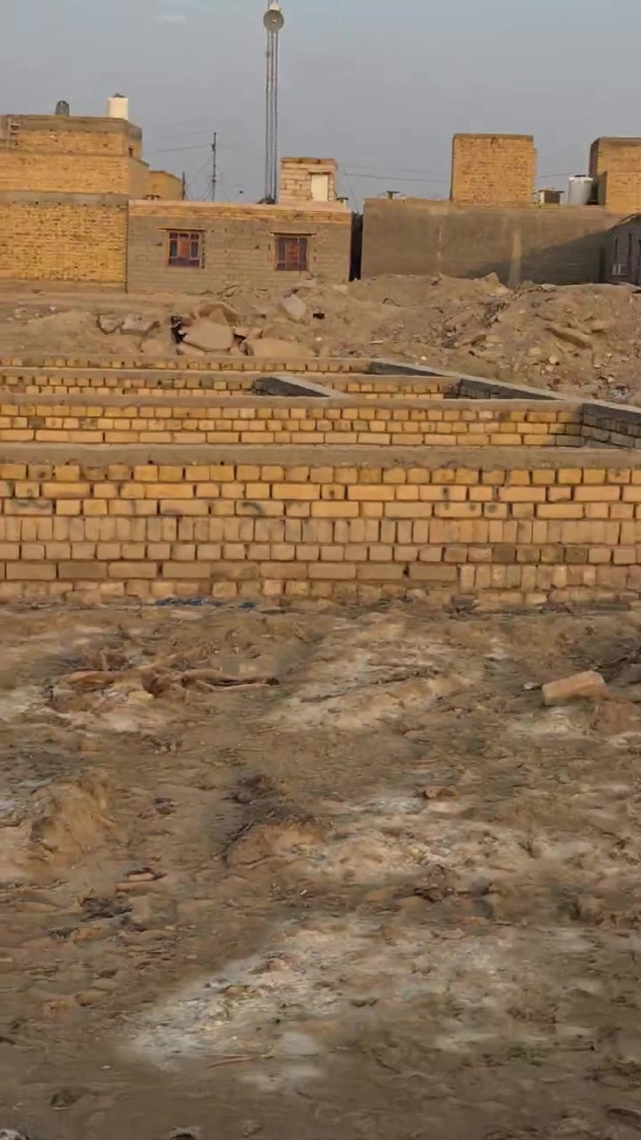 السلام عليكم 
بتلو زراعي لبيع منطقه ازديناويه خلف العصوم / نهاية شارع المرطبات 
مساحه ٢٠٠  
السعر ١٥ و بيه مجال 
***********
