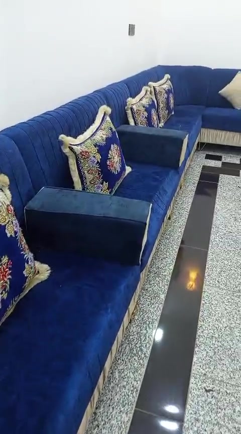 تخم قنفات ديوان كامل للبيع شاهد الفيديو لمعرفة المزيد مراسله على الخاص