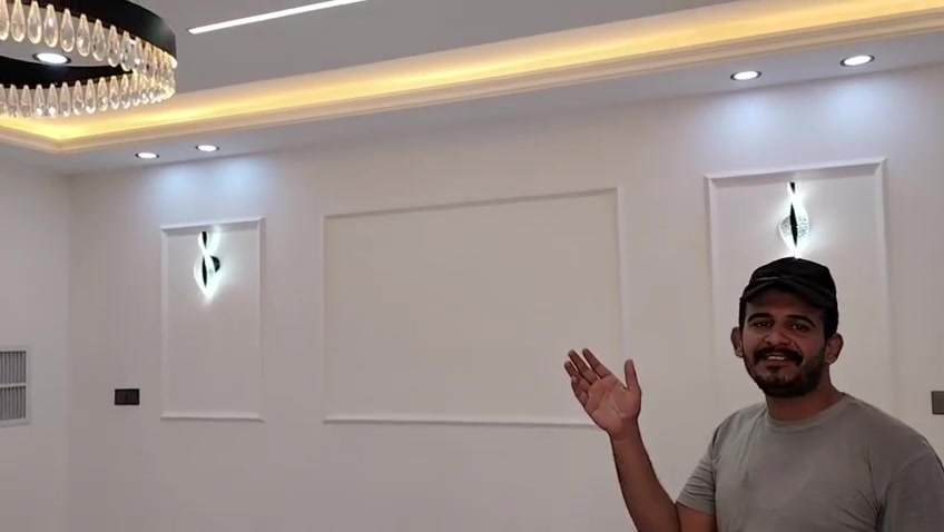 كادر ديكورات البيت المتميز 

نعمل على جميع الديكورات الحديثه 

سعر الجبس البورد العدل مع الطلس والصبغ 12$

سعر الجبس البورد الديكور مع الطلس والصبغ 14$

للتواصل.
***********
***********
