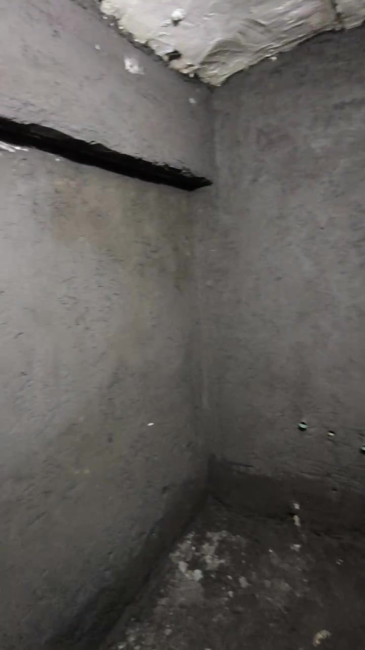 السلام عليكم عمل لبخ داخل النجف فقط نشتغل باليوميه بالمتر بالمگطوعه اسعار المتر
1.تصفير مساطر سمنت المتر 6الاف 
2.جص المتر 6الاف 
3.لط فقط المتر الفين 2
4بورگ المتر 3الاف 
او الله يرزق الجميع للتواصل ***********
