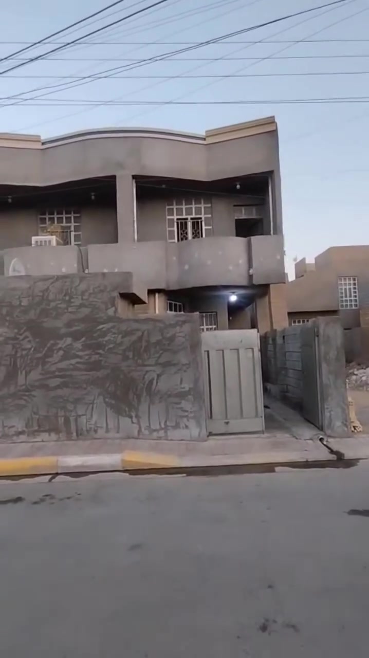 فرصة عقارية مميزة في الأنبار الرمادي 🔥
[بيت للبيع] مضمون قانونياً ⚖️
​📌 الموقع: [التأميم القادسية الثانيه - خلف القسم البلدي]
📐 المساحة: [180م]
📄 السند: طابو صرف بأسم شخص واحد (مفحوص ومضمون 100% قانونياً)
🛠️ الحالة: [بناء سنه 2009 الطابق الأرضي/ الطابق الثاني بناء بلوك سنه البناء 2023/لسكن / خدمات كاملة]
💰 السعر: [105] (مجال بسيط للجادين)
​✨ لماذا هذا العقار؟
[شارع عريض 10م / موقع استثماري ممتاز /
طابقين 4 غرف نوم + ديوانيه + مطبخ + صحيات داخلية وخارجيه
📍 مكتب الإماره | أمان عقاري وحماية قانونية ⚖️🏡.
📞 للتواصل والاستفسار:
*********** 
📲 متوفر واتساب
🟩 نستقبل جميع العروض والطلبات العقارية.
🟩 نوفر تصويرًا احترافيًا وترويجًا مميزًا للعقارات.
