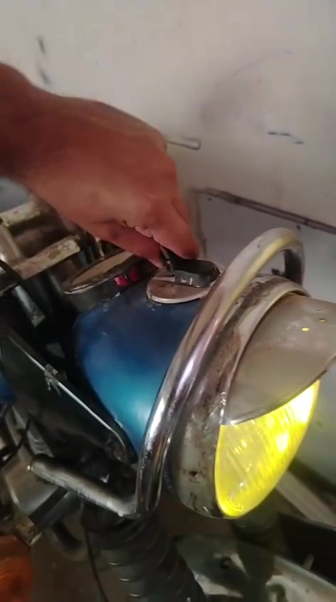 سلام عليكم درجه امزت ٨١ كله نضيفه كهربيات شغاله كله نضيفه درجه بدون  السعر مليون بيه مجال عنواني بصره ابو الخصيب ***********
