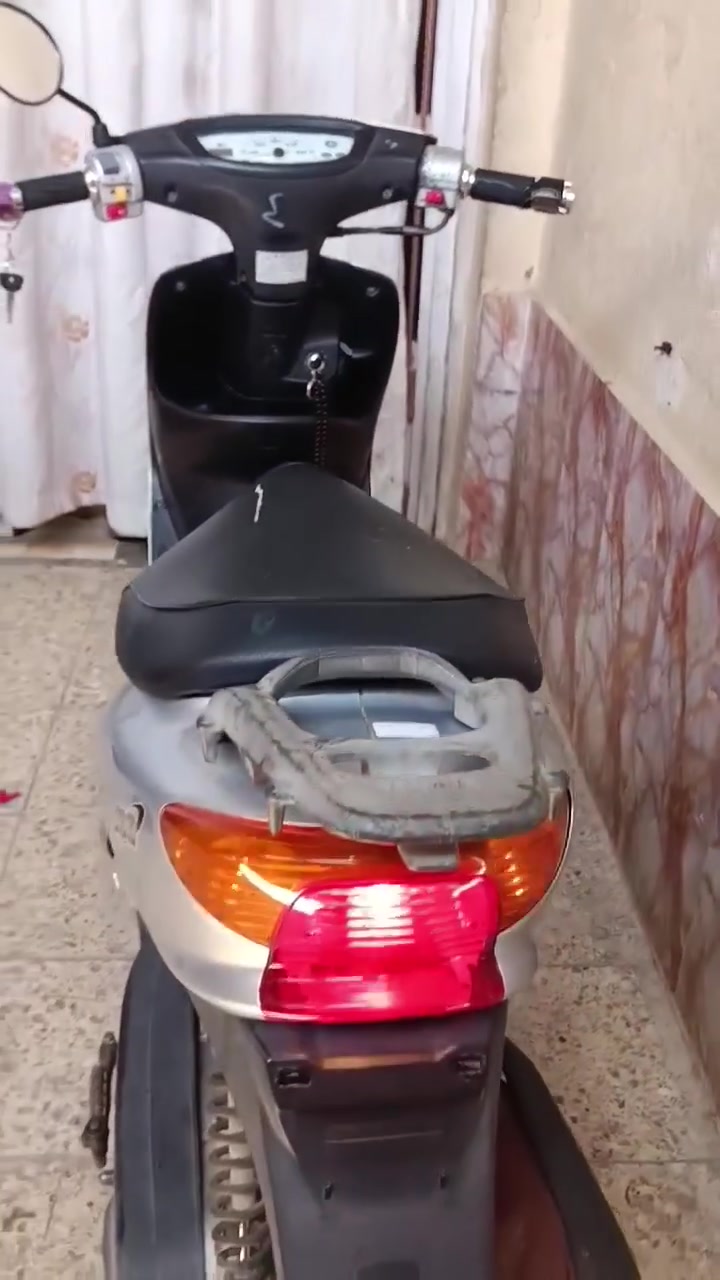 سلام عليكم عصفوريه فحل خطين قفل اكسن ويلكب مال حاويه توني مطلعه صار شهرين دراجه بالكارتون جديده كلش برغي واحد مابيها نقص كلشي شغال وسعرها خاص مكاني ناصريه مركز ***********
 على الواتساب
