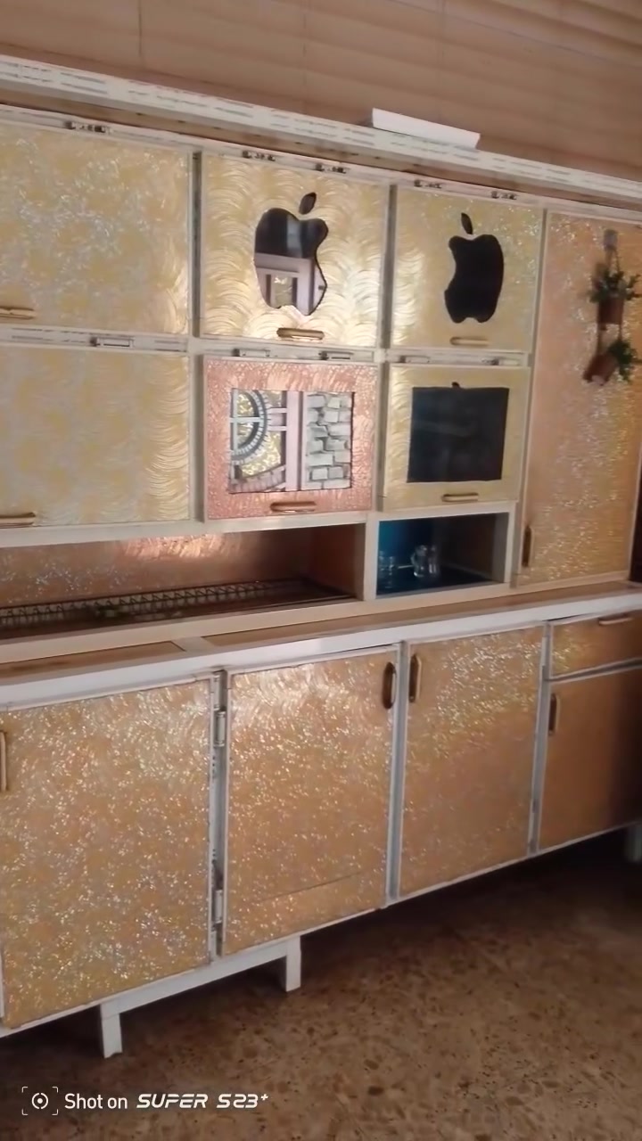 سلام عليكم للبيع اثاث بيت كامل تفاصيل اكثر واتساب او خاص ***********
