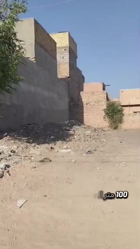 قطعه للبيع سبع البور منطقة ٣٠٠٠ مساحة ١٠٠متر الواجهة ٥ ونزال ٢٠ بيها اجازة بناء السعر خاص واتساب ***********
