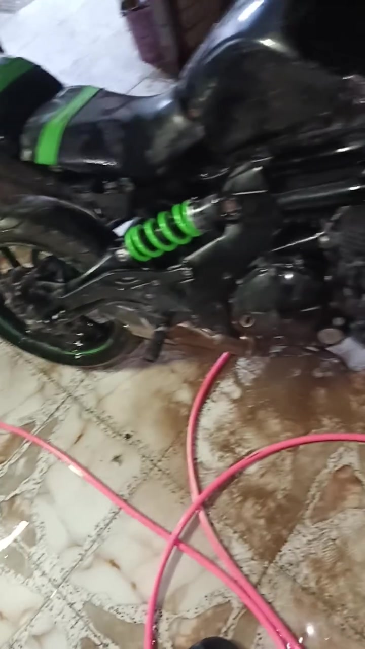 دراجه بطحه للبيع سعر 650دراجه كلك اكفلك عشاير بيها كطع بل ظفيره مكينه جديده شاصي جديد دراجه نظيفه 
***********
