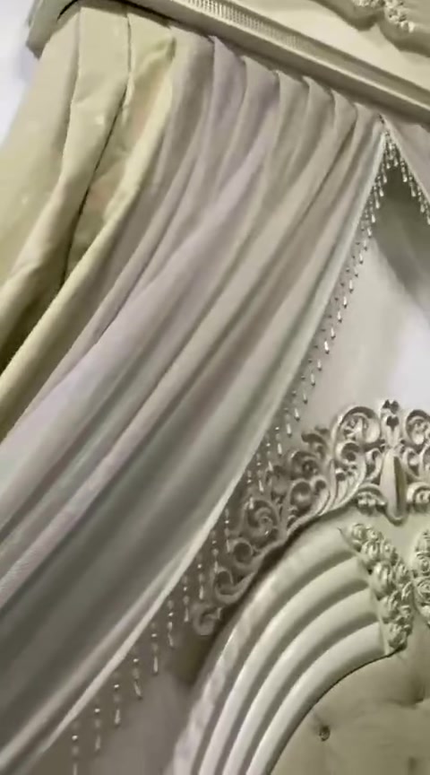 غرفه نوم تركيه للبيع نضيفه كلش استعمال قليل وقويه كامله مكانها بالزبير السعر 800
