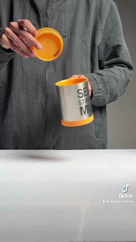 كوب الخفق الذاتي متعدد الوظائف

☕✨ كوب التقليب الذاتي… راحتك بضغطة زر!

بدون ملعقة ولا تعب 👌
يضبط لك القهوة والشاي والشوكولاتة بسرعة وسهولة 🔄
تصميم أنيق وعملي للاستخدام اليومي 💼
مثالي للبيت والمكتب

للطلب او تفاصيل اكثر مراسلتنا على الخاص 
او على واتساب : ***********
تيلگرام : @YAALI92

توصيل لكافة المحافظات