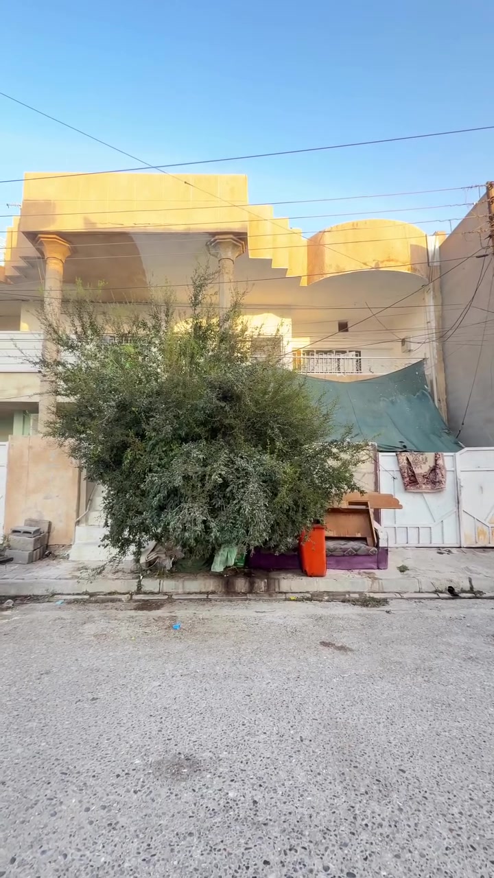🏠 دار مشتمل للإيجار – طابق ثاني
📍 طريق بغداد – خلف أسواق غندورة
📐 المساحة: 150م²
🛏️ غرفتين نوم + هول + صحيات + مطبخ + استقبال

📞 للاستفسار والاتصال:
***********
***********
