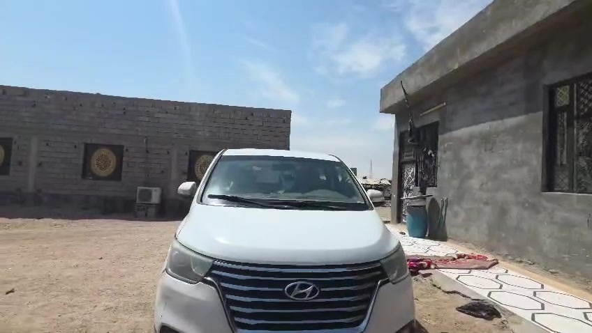 السلام عليكم خوان ستاركس للبيع
سياره مديل 19مفتوح ومحوره مسكر مكينه وكير كله جديد سياره حلوه نضيفه بيها ملاحضات بسيطه سعر210وبيها مجال 
مكاني بصرة كومة علي راسلني خاص موجود او تصل***********
